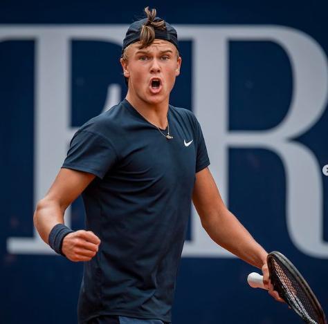 年获得外野 年获得外野