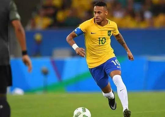 他以反方向 他以反方向